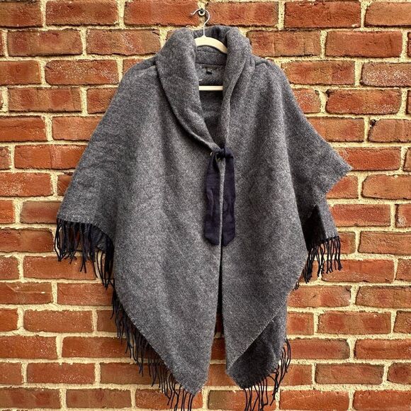 Ann Taylor Fringe Poncho Shawl Wrap Cardigan fringe blue ONE SIZE NEW - Picture 1 of 8